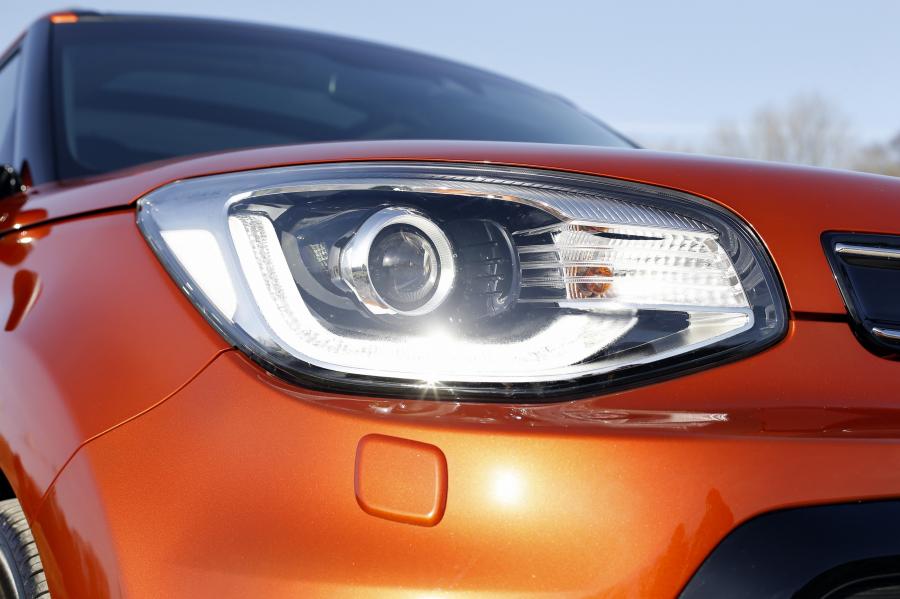 Детали экстерьера Kia Soul Turbo 2016 года  (UK) (фото 5 из 16)